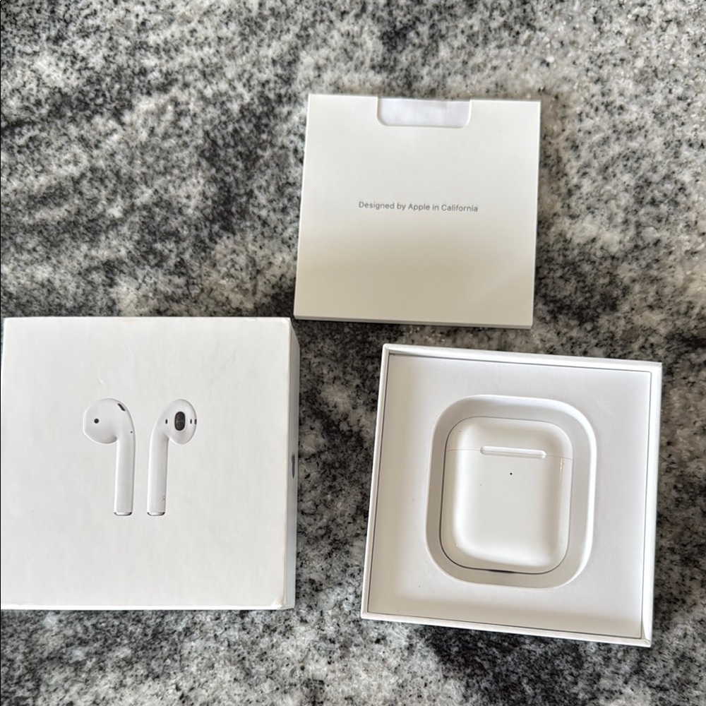 Apple AirPods